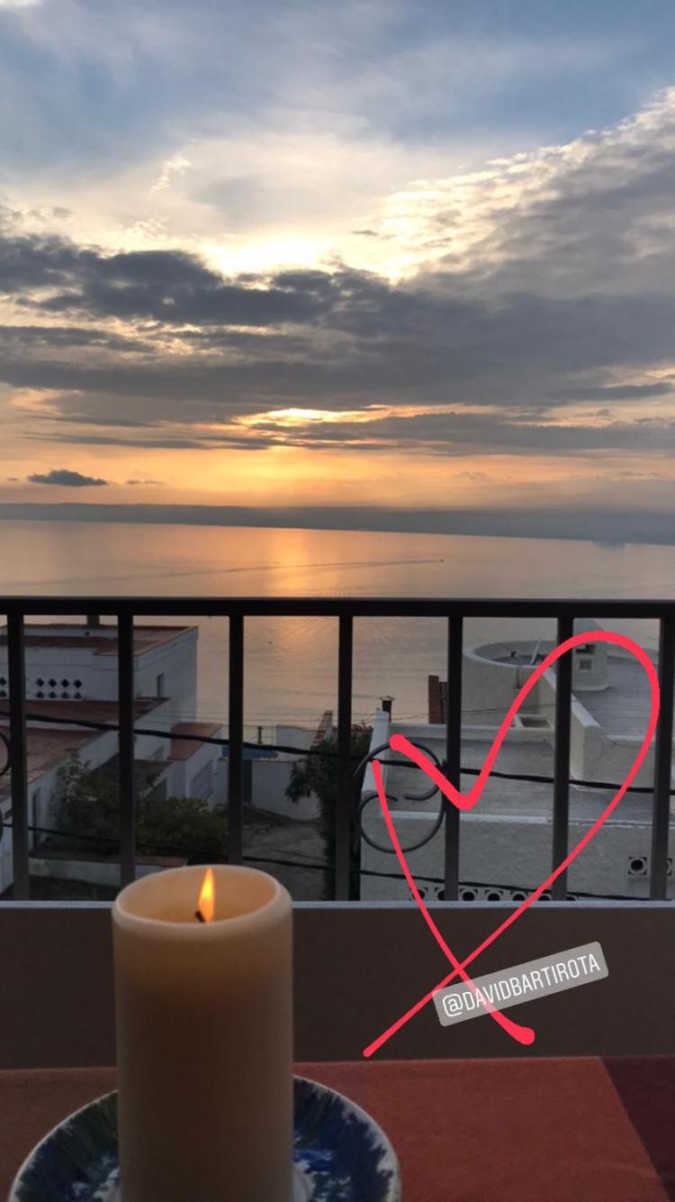 Las Mejores Puestas De Sol Roses Extérieur photo